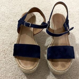 Barney’s New York wedges